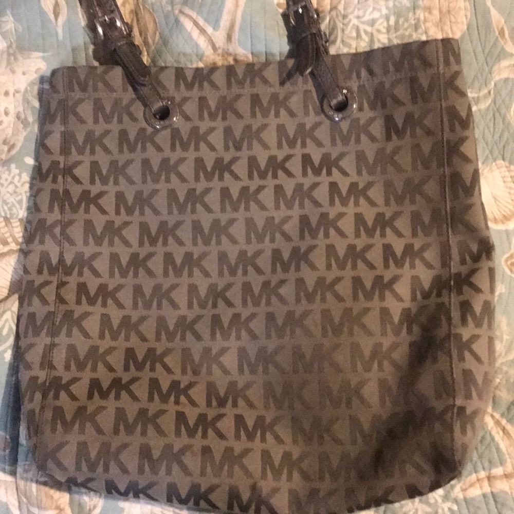Mk purse